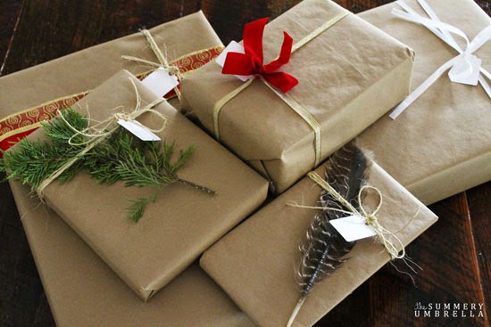 Rustic holiday gift wrapping ideas.jpg