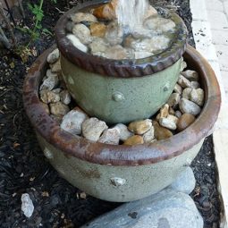 Diy flower pot fountain 1.jpg