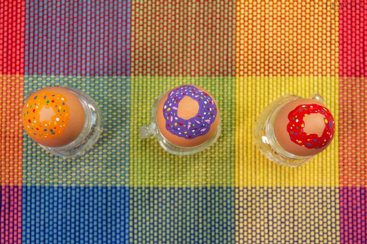 Doughnut easter eggs decoration ideas.jpg