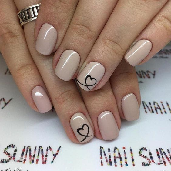 Natürliche Nageldesign-Ideen für jeden Tag :)