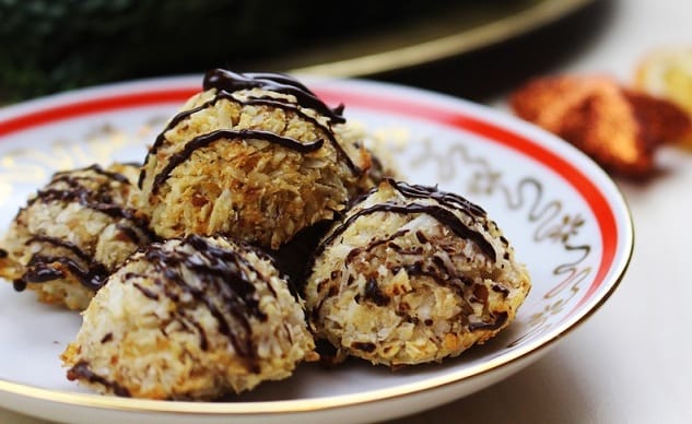 Rezept: Leckere, glutenfreie Kokoskuppeln aus 3 Zutaten :P