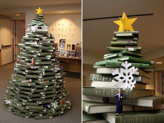 Weihnachtsbaum aus Büchern :)