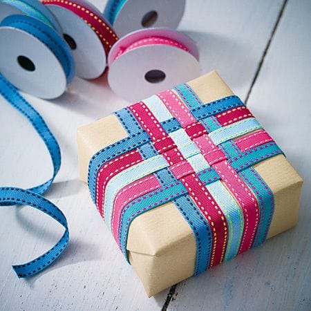 Fotoanleitung: Geschenke originell verpacken