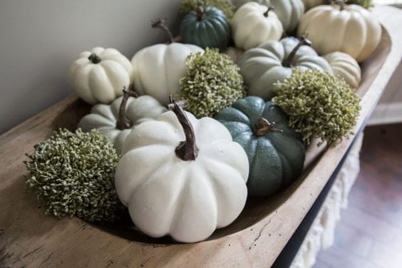 Wunderschöne herbstliche Dekoideen in neutralen Farbtönen