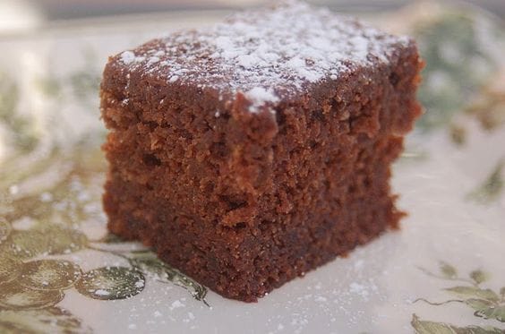 Super einfacher Kuchen mit viel Schokolade und Apfelmus :)