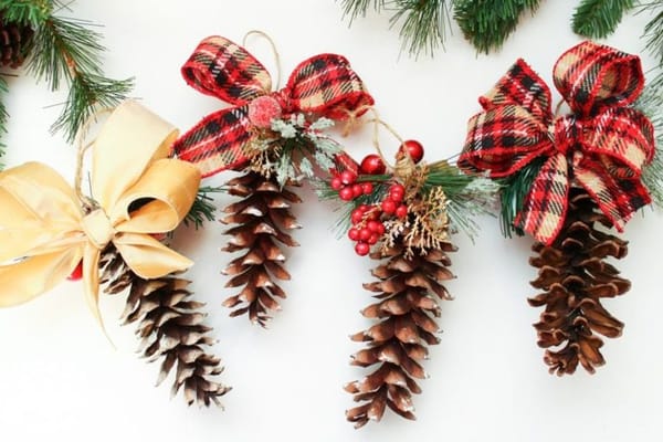 Originelle DIY Zapfen-Ideen für märchenhafte Winter-Deko