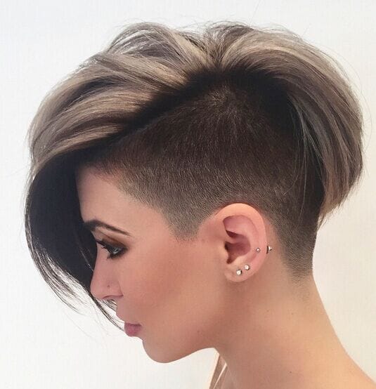 Kurze, coole, trendy Frisuren für extravagante Damen