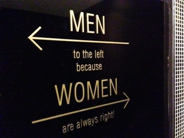 Lustige Toiletten Schilder ;)