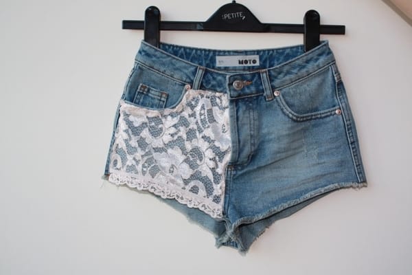 Romantische Jeans mit Spitze :)